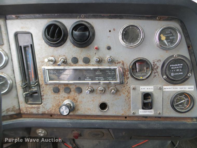 image for item FM9274 1997 Ford LTA9000 dump truck