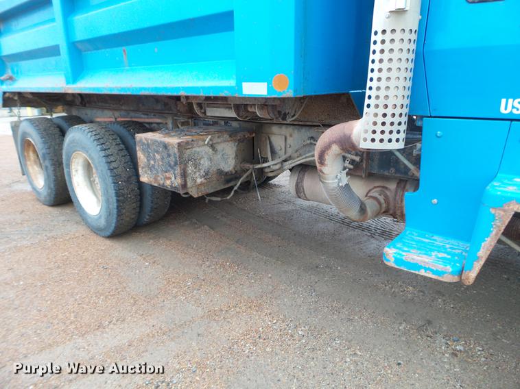 image for item FM9274 1997 Ford LTA9000 dump truck