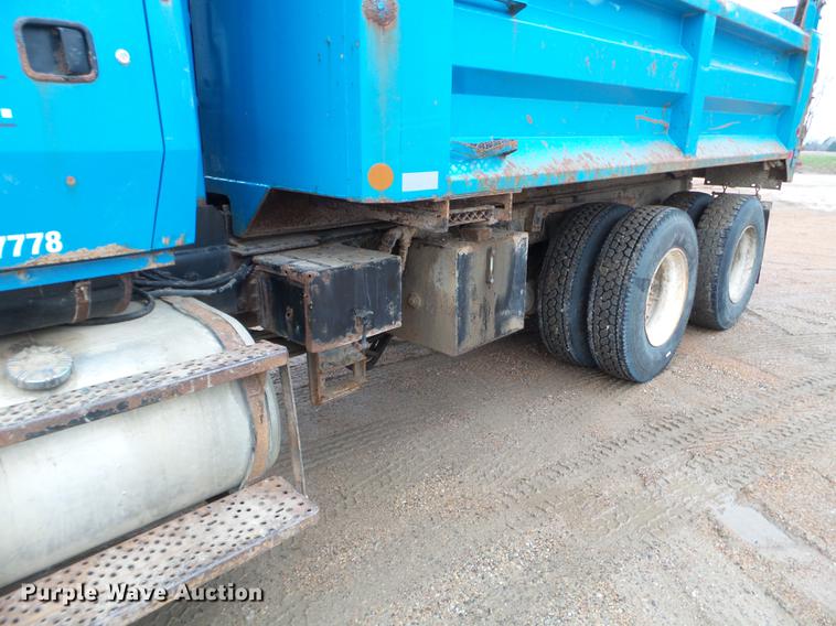 image for item FM9274 1997 Ford LTA9000 dump truck