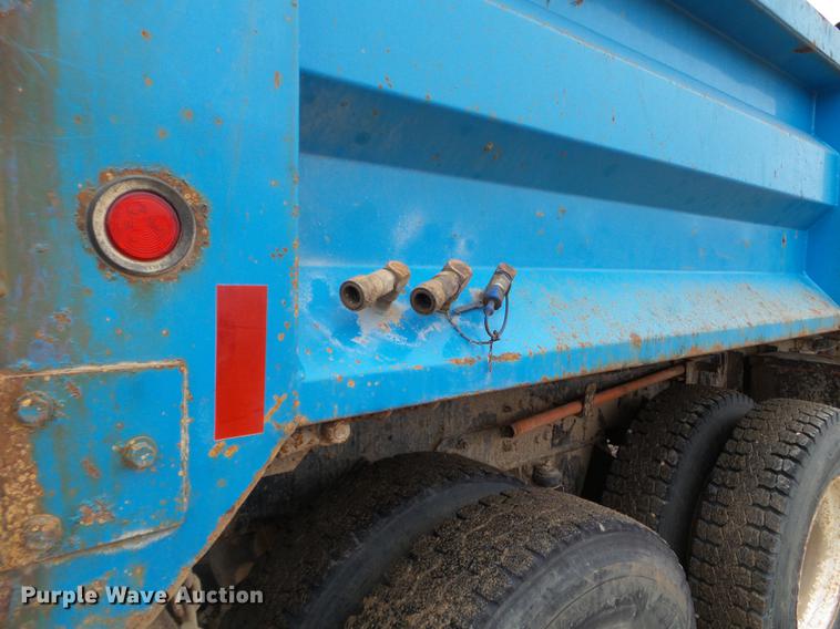 image for item FM9274 1997 Ford LTA9000 dump truck