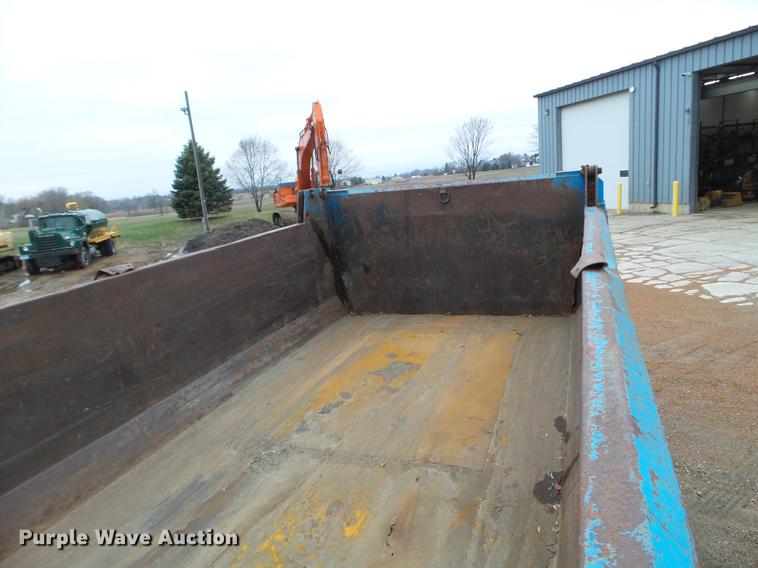 image for item FM9274 1997 Ford LTA9000 dump truck