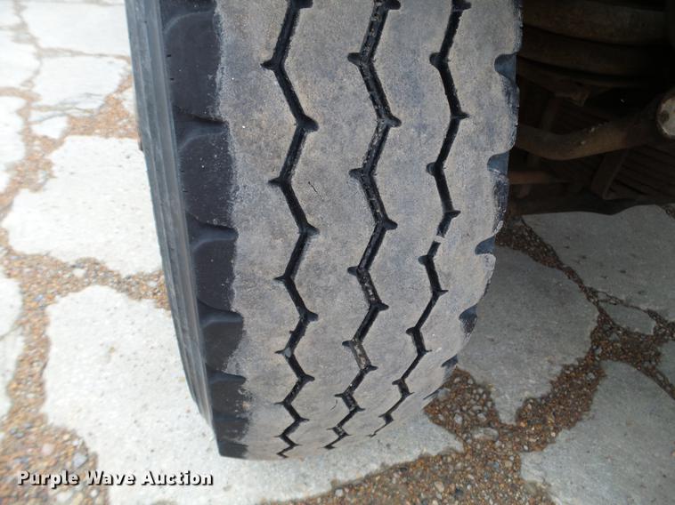 image for item FM9274 1997 Ford LTA9000 dump truck