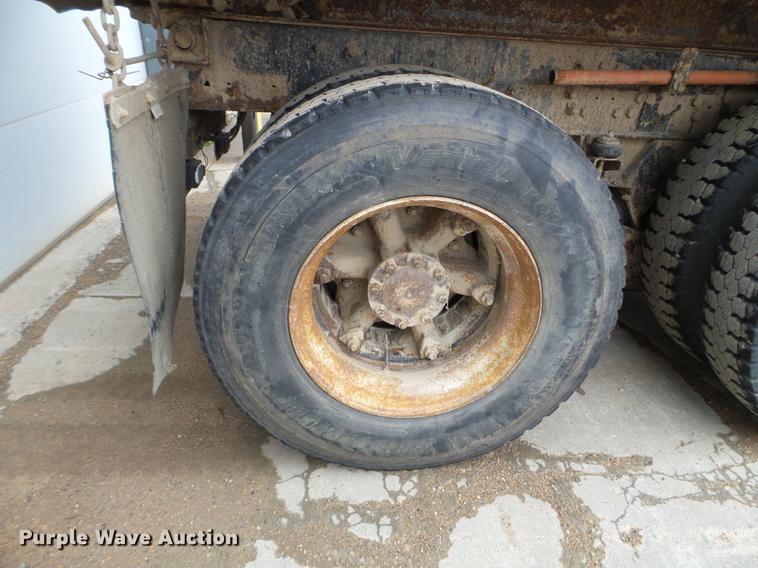 image for item FM9274 1997 Ford LTA9000 dump truck