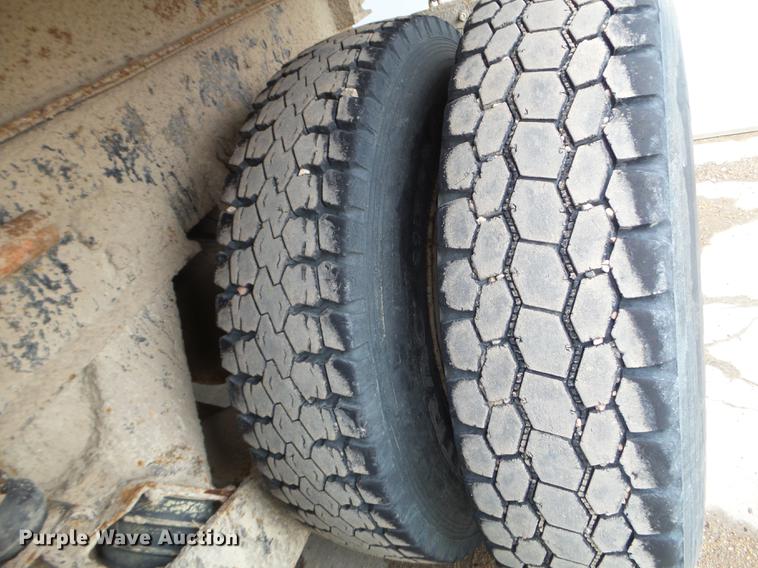 image for item FM9274 1997 Ford LTA9000 dump truck