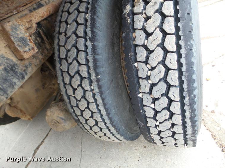 image for item FM9274 1997 Ford LTA9000 dump truck