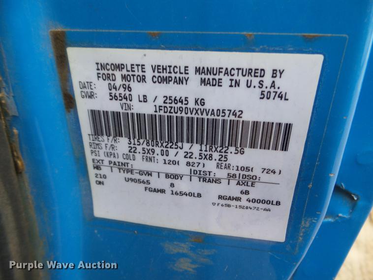 image for item FM9274 1997 Ford LTA9000 dump truck