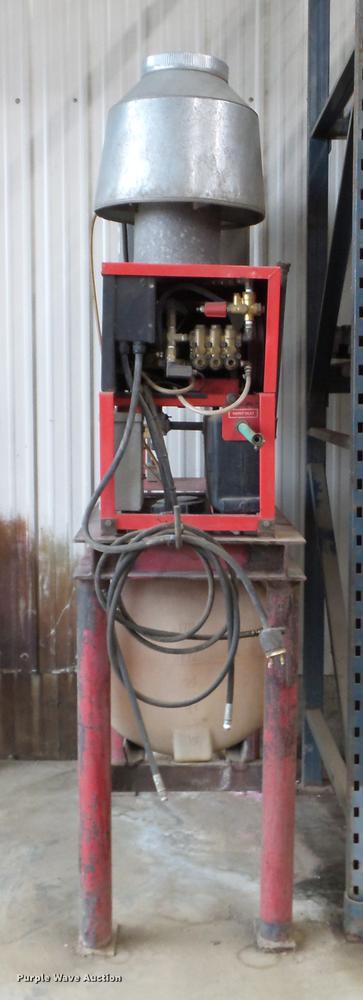 image for item FM9276 Hotsy 1422SS pressure washer