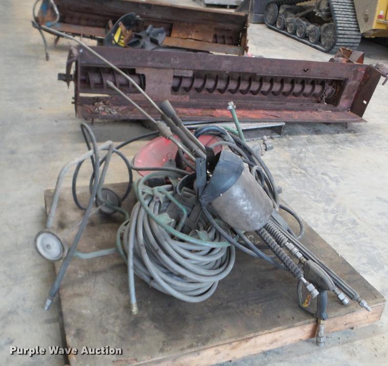 image for item FM9276 Hotsy 1422SS pressure washer