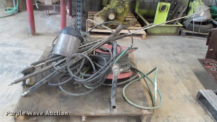 image for item FM9276 Hotsy 1422SS pressure washer