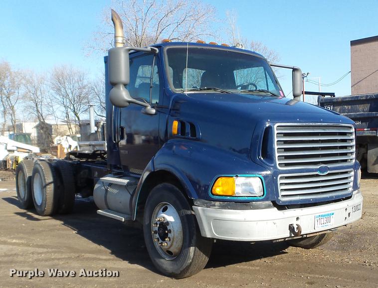 image for item FM9279 2000 Sterling A-Line semi truck