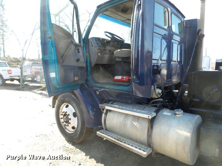 image for item FM9279 2000 Sterling A-Line semi truck