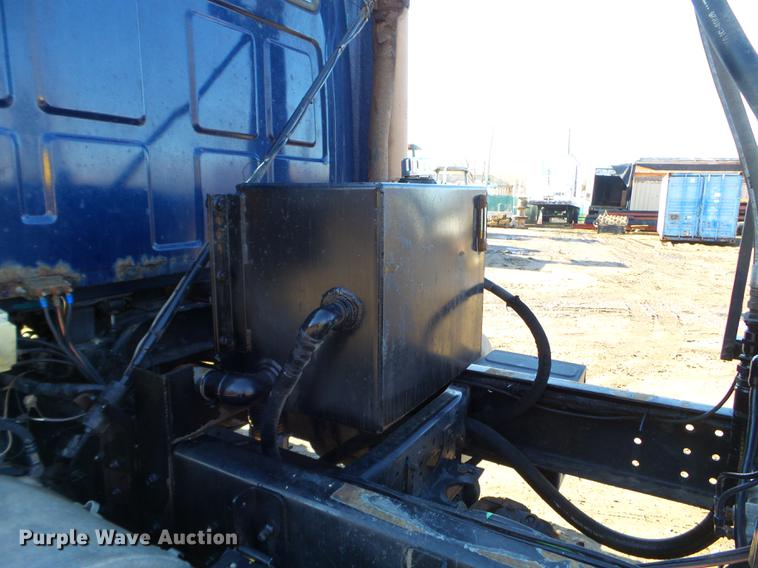 image for item FM9279 2000 Sterling A-Line semi truck