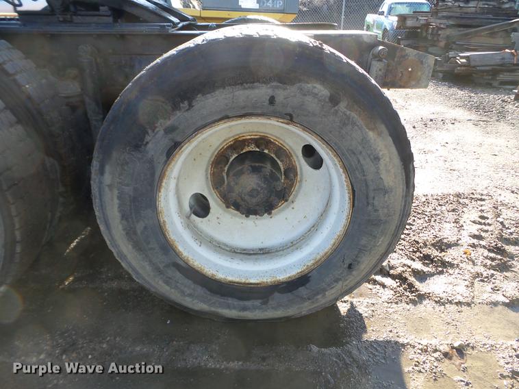 image for item FM9279 2000 Sterling A-Line semi truck