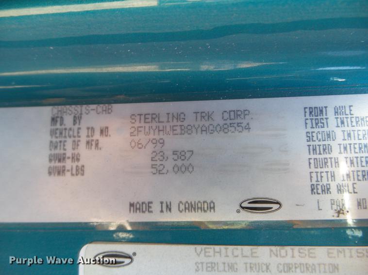 image for item FM9279 2000 Sterling A-Line semi truck
