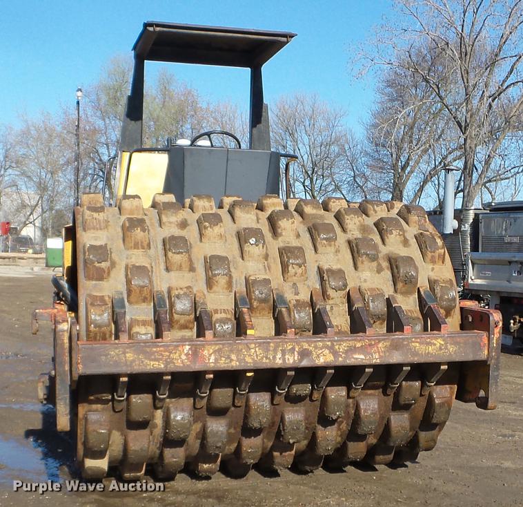 image for item FM9280 1991 Dynapac CA251 single drum roller