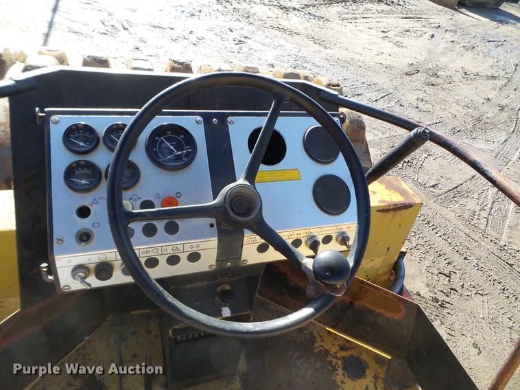 image for item FM9280 1991 Dynapac CA251 single drum roller