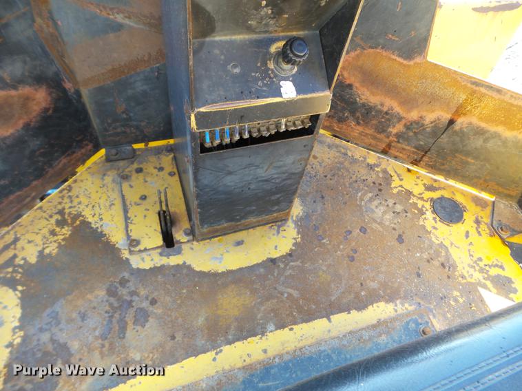 image for item FM9280 1991 Dynapac CA251 single drum roller