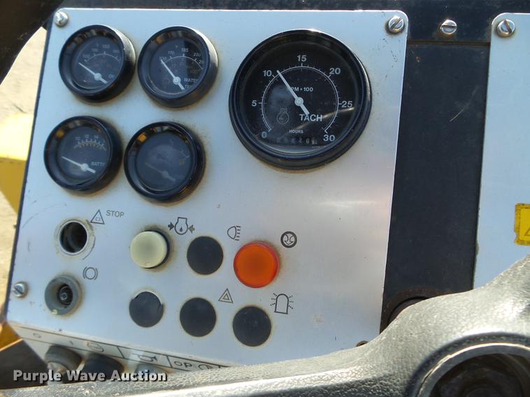 image for item FM9280 1991 Dynapac CA251 single drum roller