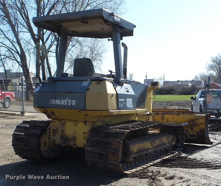 image for item FM9281 2001 Komatsu D41P-6 dozer