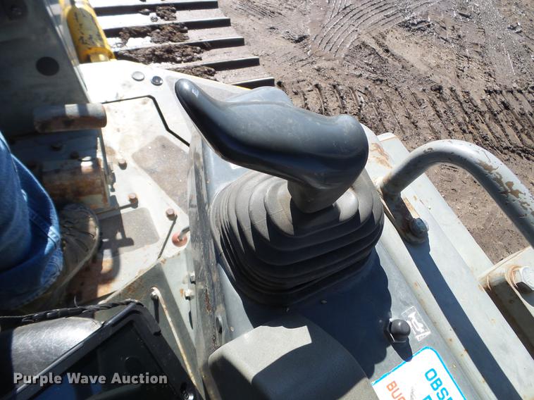 image for item FM9281 2001 Komatsu D41P-6 dozer