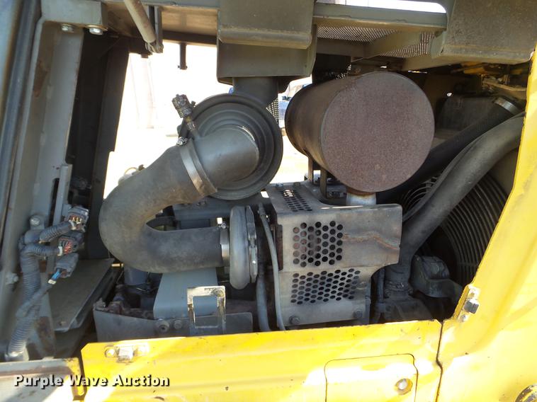 image for item FM9281 2001 Komatsu D41P-6 dozer