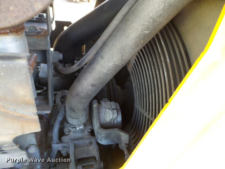 image for item FM9281 2001 Komatsu D41P-6 dozer