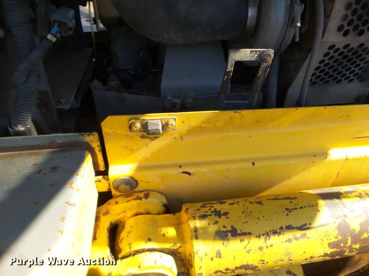 image for item FM9281 2001 Komatsu D41P-6 dozer