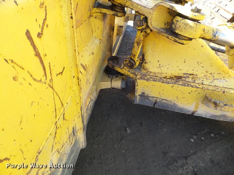 image for item FM9281 2001 Komatsu D41P-6 dozer