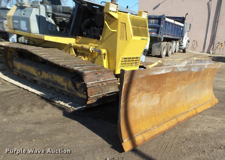 image for item FM9281 2001 Komatsu D41P-6 dozer