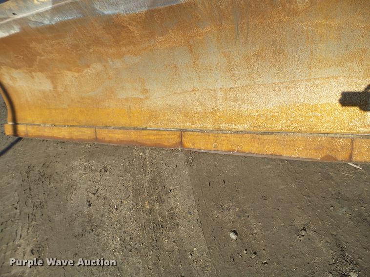 image for item FM9281 2001 Komatsu D41P-6 dozer