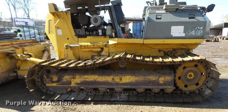 image for item FM9281 2001 Komatsu D41P-6 dozer