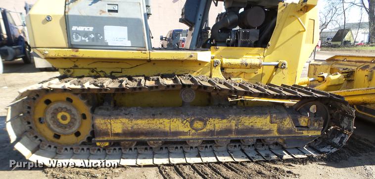 image for item FM9281 2001 Komatsu D41P-6 dozer