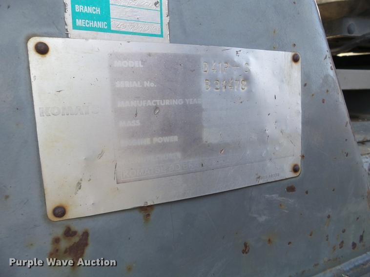 image for item FM9281 2001 Komatsu D41P-6 dozer