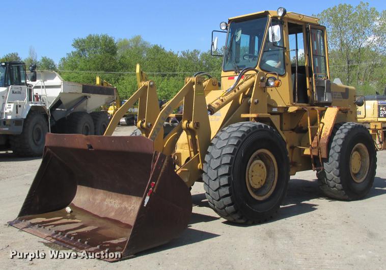 image for item FM9282 1989 Fiat-Allis FR12B wheel loader