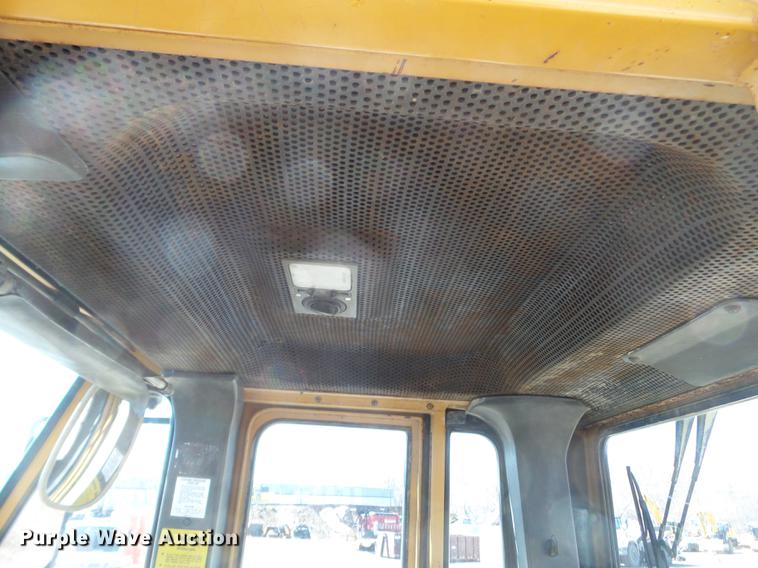 image for item FM9282 1989 Fiat-Allis FR12B wheel loader