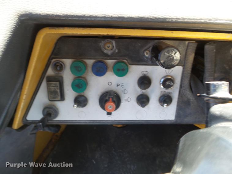 image for item FM9282 1989 Fiat-Allis FR12B wheel loader