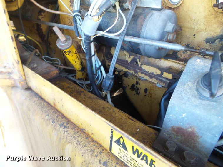 image for item FM9282 1989 Fiat-Allis FR12B wheel loader