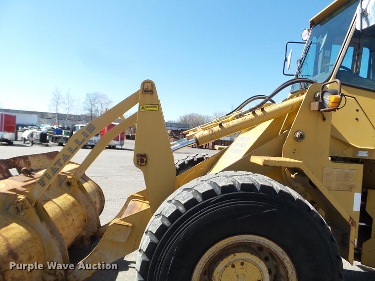 image for item FM9282 1989 Fiat-Allis FR12B wheel loader