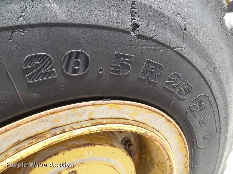 image for item FM9282 1989 Fiat-Allis FR12B wheel loader