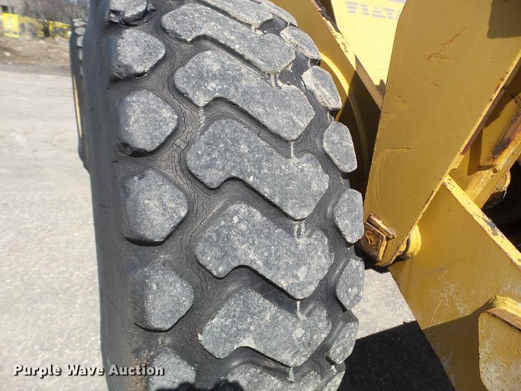 image for item FM9282 1989 Fiat-Allis FR12B wheel loader