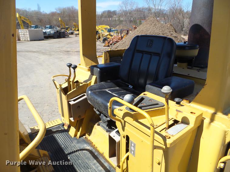 image for item FM9283 1989 Caterpillar 953 track loader