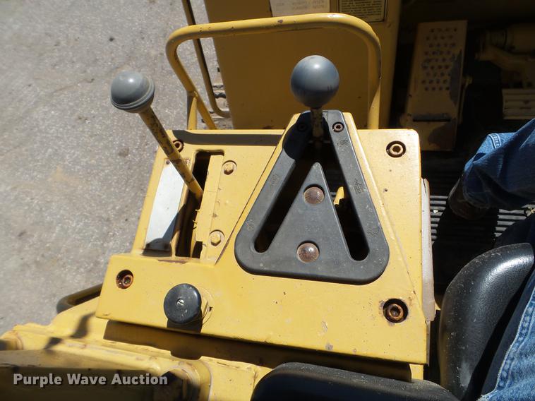 image for item FM9283 1989 Caterpillar 953 track loader