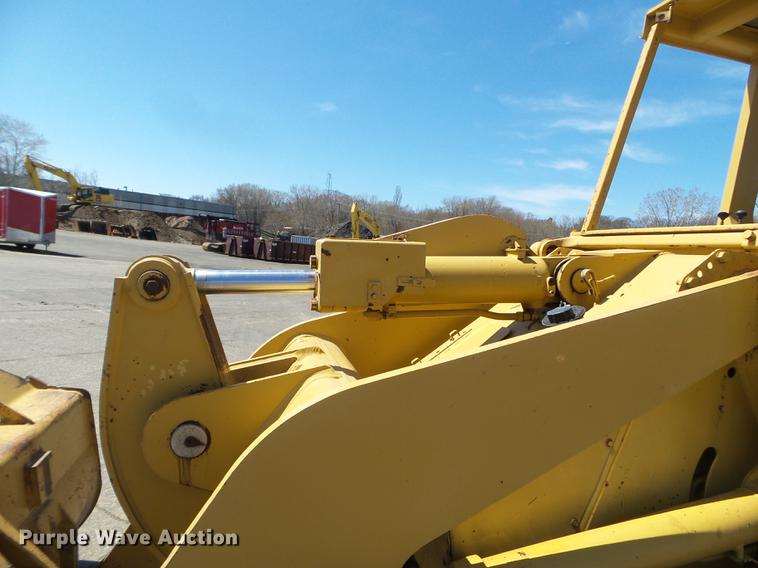image for item FM9283 1989 Caterpillar 953 track loader
