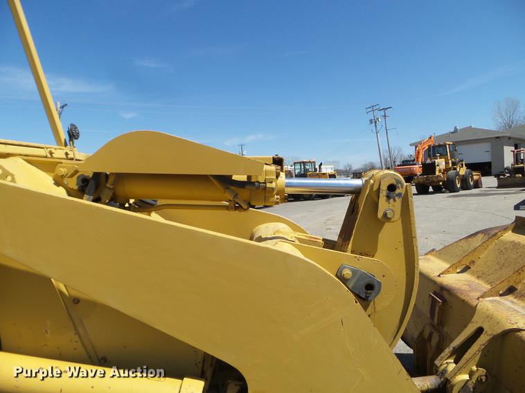 image for item FM9283 1989 Caterpillar 953 track loader