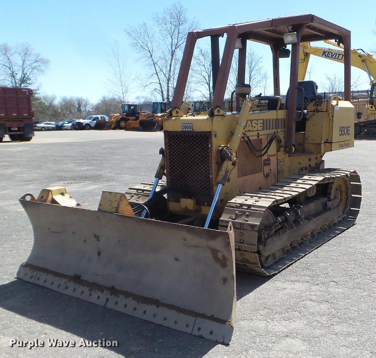 image for item FM9284 1992 Case 550E dozer