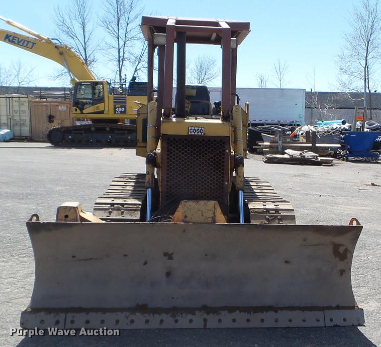 image for item FM9284 1992 Case 550E dozer