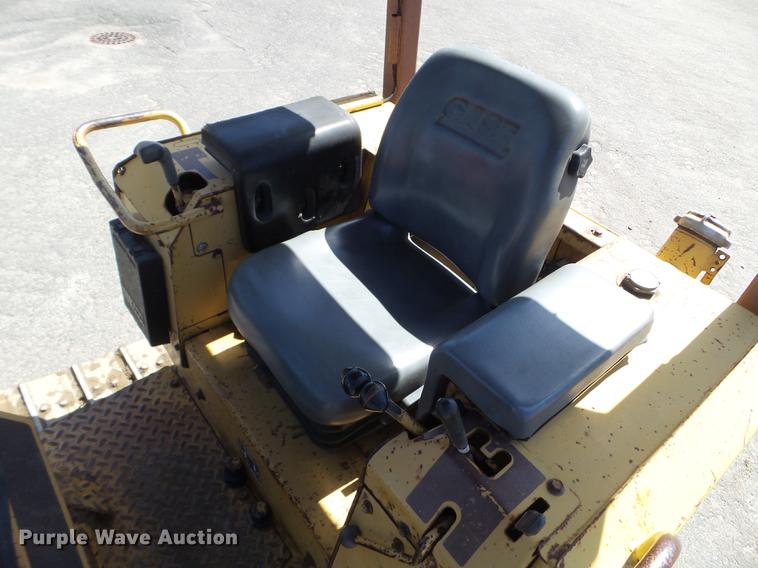 image for item FM9284 1992 Case 550E dozer