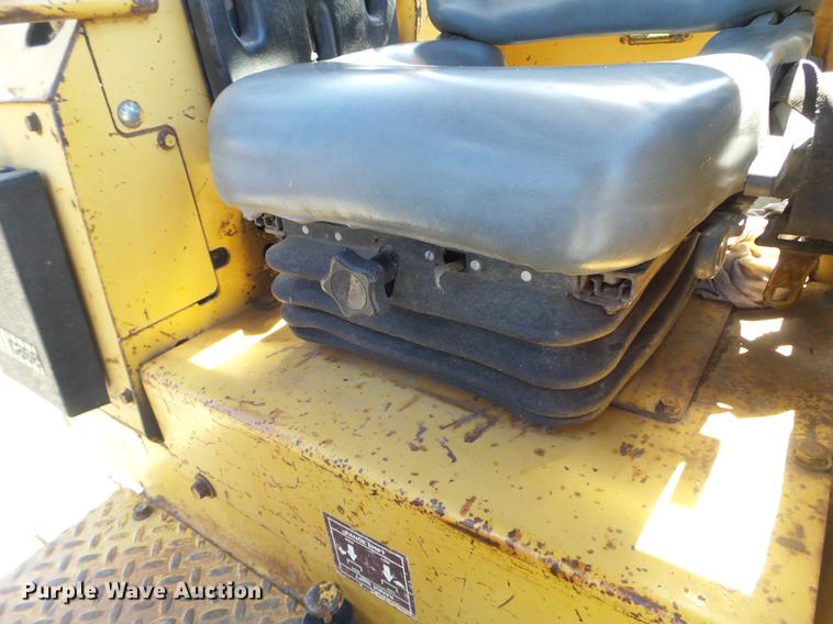 image for item FM9284 1992 Case 550E dozer