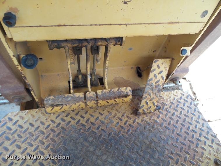 image for item FM9284 1992 Case 550E dozer