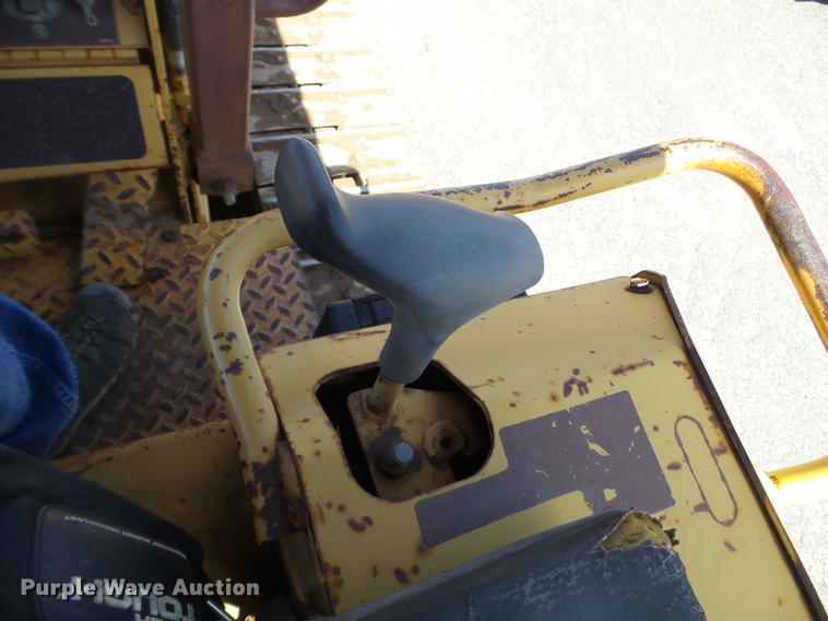 image for item FM9284 1992 Case 550E dozer